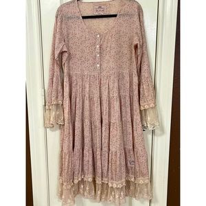 JDL Collection de Vetements Romantic Floral Tiered Lace Peasant Prairie Dress